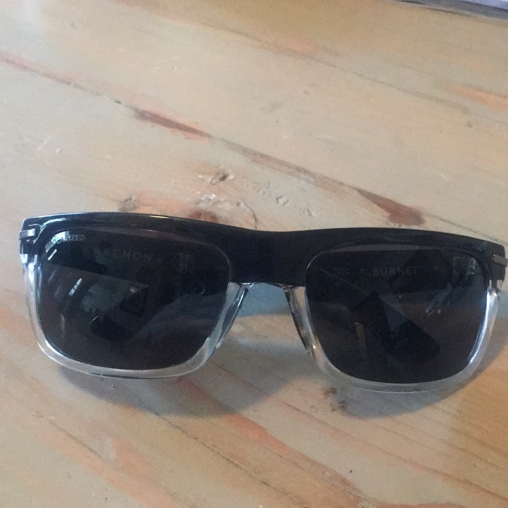 Kaenon burnet sunglasses with case